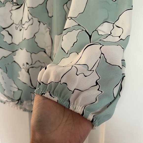 Karl Lagerfeld Floral Blouse - Picture 2 of 6